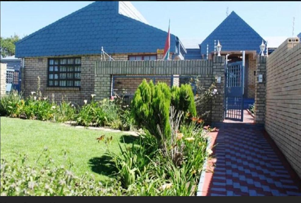 Obaa Sima Guest House Мтата Экстерьер фото